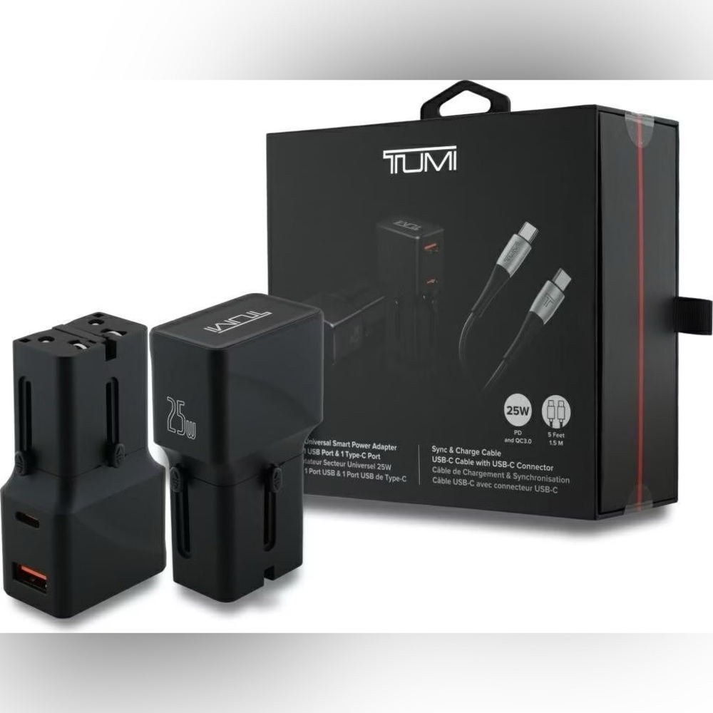 Tumi 25W Universal Smart Power Adapter with 1 USB Port & 1 Type C Cable NIB